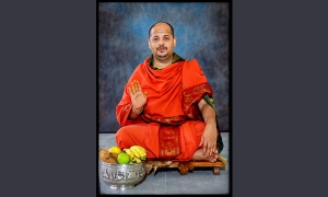 ವಿಶ್ವ ಸಾರಸ್ವತ ಸಮ್ಮೇಳನಾಂತು° ಕವಳೆ ಮಠಾಧೀಶ ಉಪಸ್ಥಿತ ಆಸನಾತಿ.