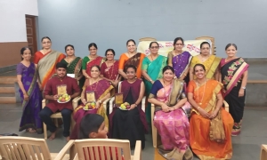 ಎಂ.ಎ. ಪರೀಕ್ಷೆಂತು ಪ್ರಥಮ ಸ್ಥಾನ ಫಾವೊ ಕೆಲೆಲೆ ಮಂಗಲಾ ಭಟ್ ಹಾಂಕಾ ಸಮ್ಮಾನು