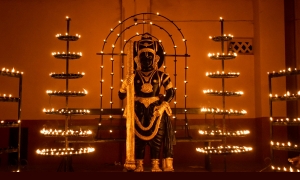 ಶ್ರೀ ಲಕ್ಷ್ಮೀ ವೆಂಕಟೇಶ ದೇವಳಾಂತು° ವಿಶ್ವ ರೂಪ ದರ್ಶನ