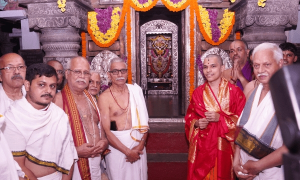 ಶ್ರೀಮದ್ ವಿದ್ಯಾದೀಶ ಶ್ರೀಪಾದ ವಡೇರ್ ಸ್ವಾಮೀಜಿ ಹಾಂಗೆಲಿ ಪಯಲಿ ಭೇಟಿ
