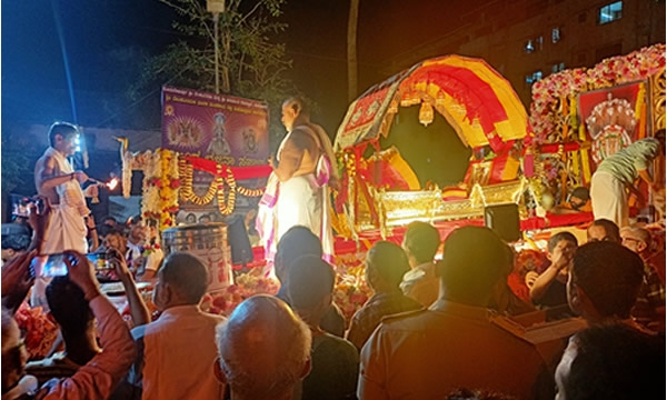 ಮೂಡುಬಿದಿರೆಂತು° ಮಂಜೇಶ್ವರ ಸ್ವರ್ಣ ಪಲ್ಲಂಕಿಕ ಸ್ವಾಗತ