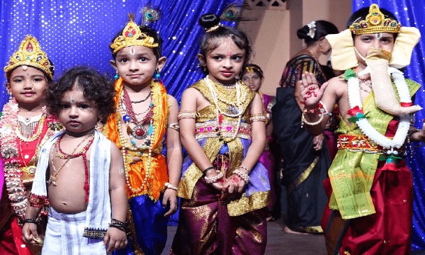 ಛದ್ಮ ವೇಷ ಸ್ಪರ್ಧೊ