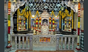 ನವೀನ ಶ್ರೀಲಕ್ಷ್ಮೀಹಾರ ಸಮರ್ಪಣ