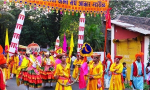 कोंकण सीमेचो वसंतोत्सव – शिग्मो:    डा. कस्तुरी मोहन पै