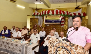 ಆಮಗೆಲಿ ಸಂಸ್ಕೃತಿಚೆರಿ ನಂಬಿಕಾ ದವೊರಕಾ - ಮನೋಹರ ನಾಯಕ